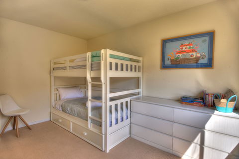 The Tides - Accommodation Perth 3