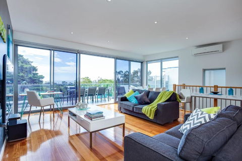 Modern McCrae Beauty - Perth Resorts 7