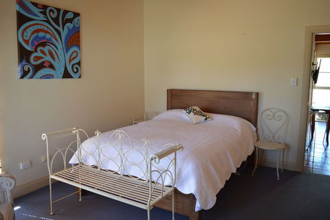 Marananga Cottages - Accommodation Perth 5