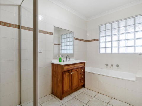 Bellevue - Accommodation Perth 1