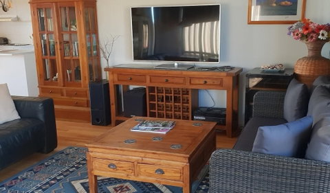 Trading Places - Accommodation Perth 5