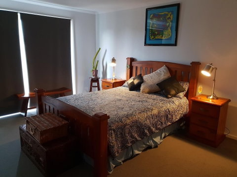 Trading Places - Accommodation Perth 4