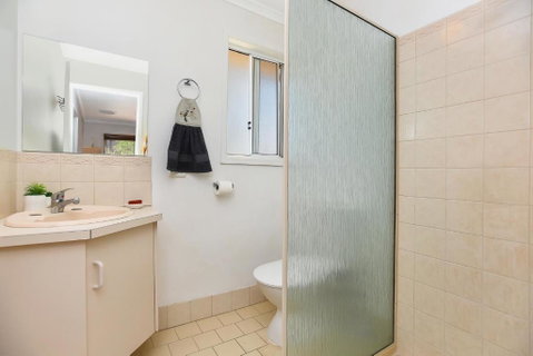 Kaseys Hide Away - Accommodation Perth 2