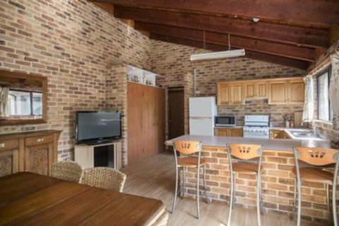 75 River Rd Tabourie Hideaway - Accommodation Perth 6