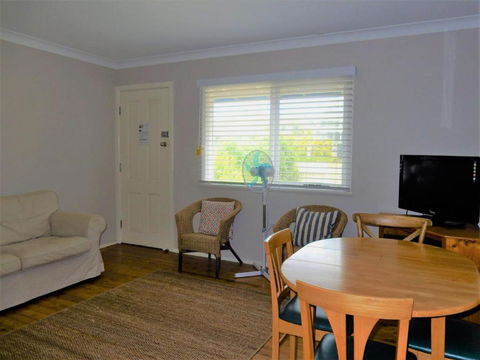 2 / 9 Donlan Rd Delightful Donlan - Accommodation Perth 6