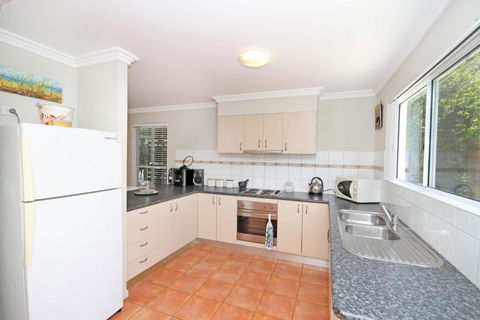 FANTASTIC HOLIDAY UNIT In A PERFECT LOCATION - Accommodation Perth 6