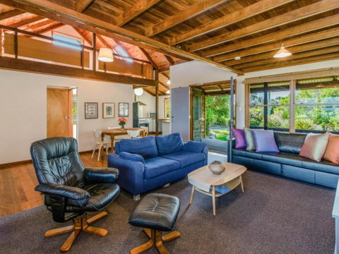 Aqualuna Excellent Surfing Beaches. - Accommodation Perth 2