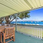 Sunset Beach House Soldiers Point Sleeps 9 - Accommodation Perth 0