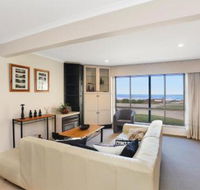 Right on the Beach at Moana - Accommodation Perth