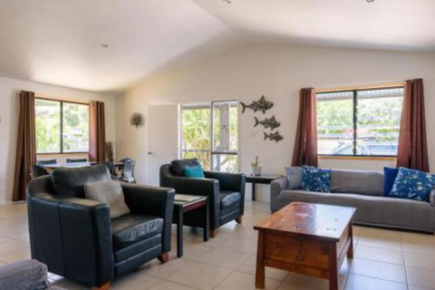 6 Bomburra Court Rainbow Beach Pet Friendly In Great Bush & Beach Location - Accommodation Perth 0