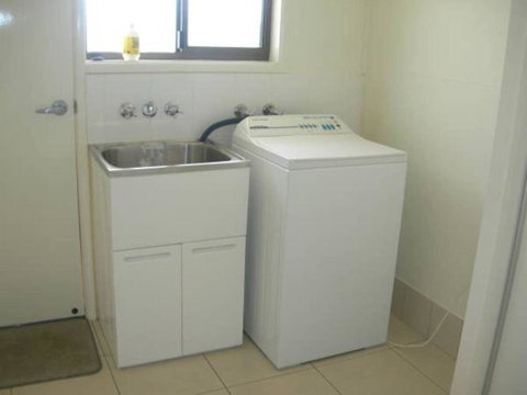 Sinclair Rainbow Beach Modern Beach House Close To Everything Free Wi Fi - Accommodation Perth 5