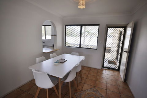 Bayviews At Bongaree - Accommodation Perth 5