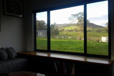 Hoof & Hound Country Escape - Accommodation Perth 6