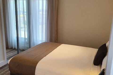 Porters Plainland Hotel - Accommodation Perth 5