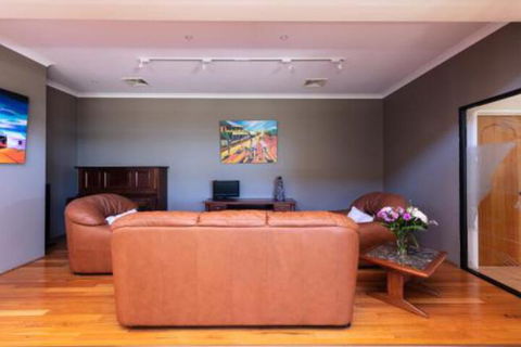 Maidstone Executive Residence - Perth Resorts 5