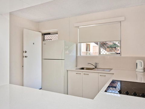 Beachcomber Unit 4 Beachside Unit  - Accommodation Perth 2