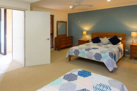 Blue Water Retreat Downstairs - Accommodation Perth 0