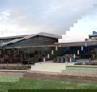 Lake House 61 Mulwala - Accommodation Perth