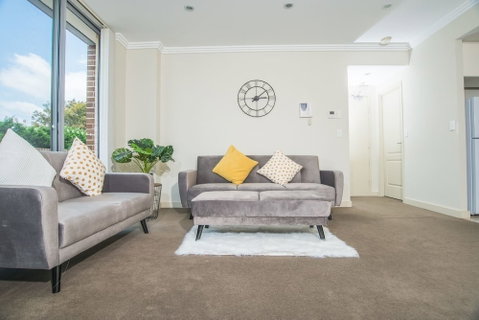 Designed Home Of Ultimate Convenience In Gordon - Accommodation Perth 2