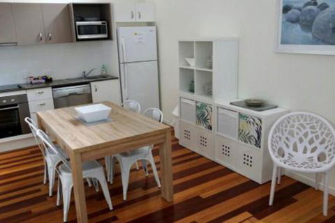 Bluewater 2 Rainbow Shores Walk To Beach Private & Stylish Beach Escape All On Level - Accommodation Perth 7