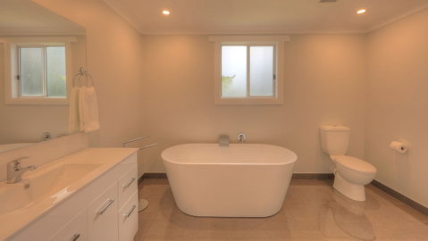 Castaway Cottage - Essentially Tas - Accommodation Perth 5