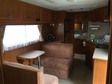 Luxury Caravan - Perth Resorts 4