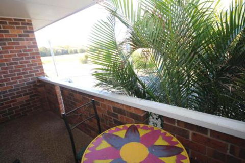 1 / 2 Brunswick Avenue - Accommodation Perth 5
