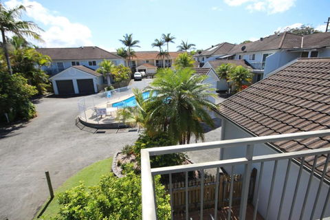 Paradise Waters No. 19 - Accommodation Perth 1