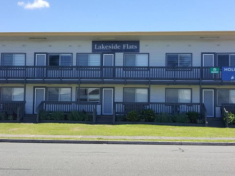 Lakeside Flats 5 - Accommodation Perth 4