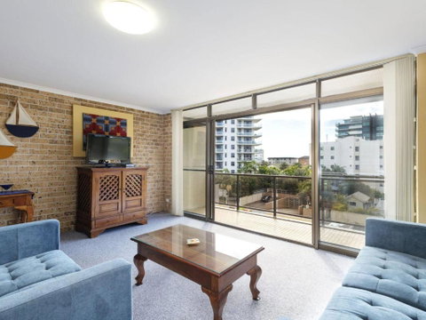 Sundek 18 - Accommodation Perth 5