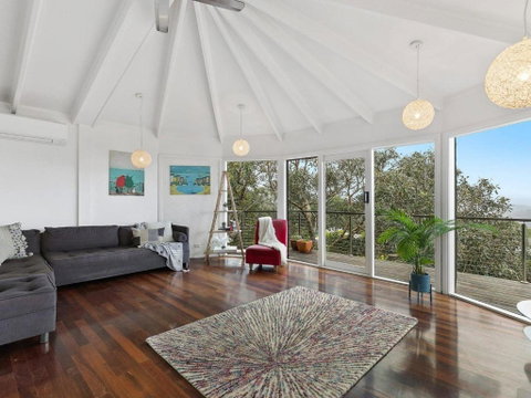 NICHE On NOBLE Ever Changing Vista - Accommodation Perth 2