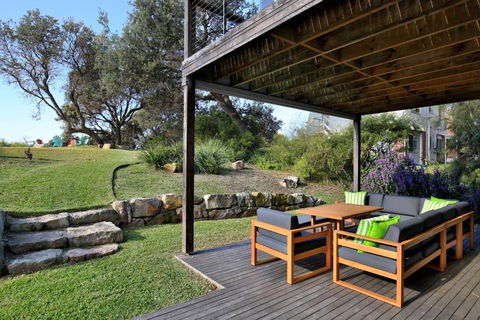 Oceanside At Culburra Pet Friendly Absolute Beachfront - Accommodation Perth 4