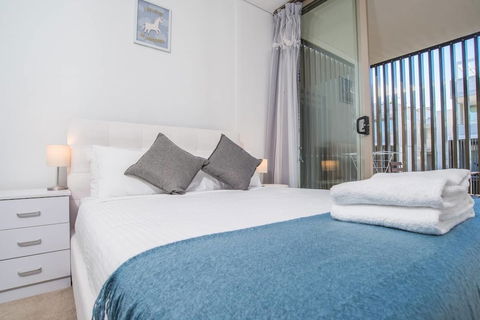 Roseberry Apartment For Travelling Couple In Green Square - Accommodation Perth 6