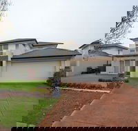 Superb Luxe 5BR Housepoint Cook Near Lake - Perth Resorts