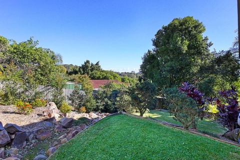 20 Avalon Street Coolum Beach Pets Welcome - Perth Resorts 4