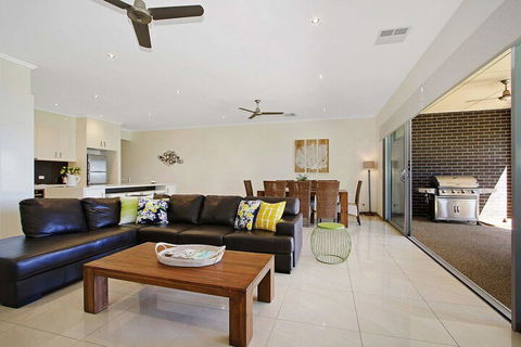 Marctime Woodlands - Perth Resorts 3