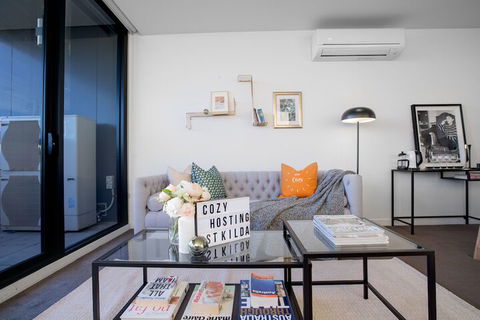 107light Filled Cozy Apt In The Heart Of St. Kilda - Accommodation Perth 5