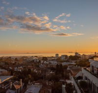 107light Filled Cozy Apt in the Heart of St. Kilda - Accommodation Perth