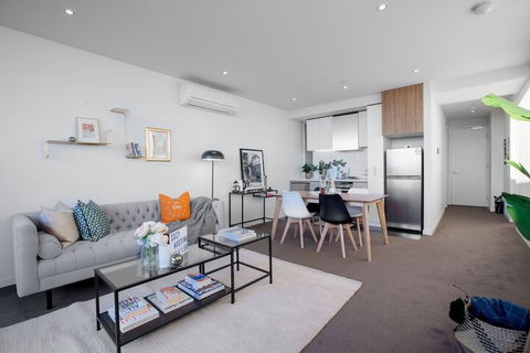 107light Filled Cozy Apt In The Heart Of St. Kilda - Accommodation Perth 4