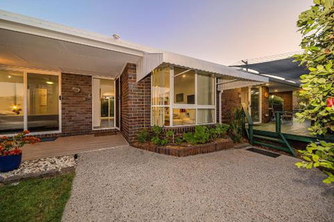 Woorim Secluded Palms Cottage - Perth Resorts 1