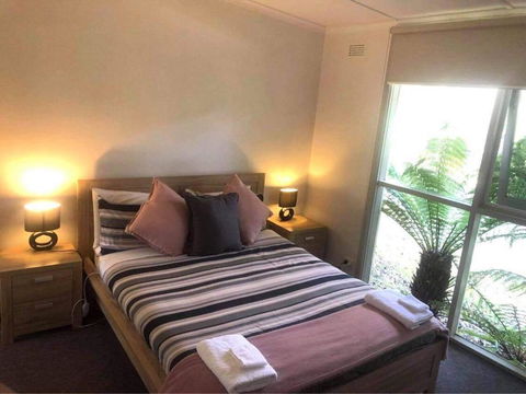 Russell Falls Holiday Cottages - Perth Resorts 2