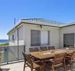 Blue Horizon beachfront with fireplace - Perth Resorts