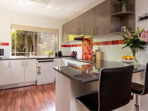 Bombo Blue Pet Friendly Townhouse - Accommodation Perth 5