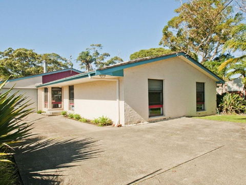 Casa Callala On King George Well Appointed Home - Accommodation Perth 6
