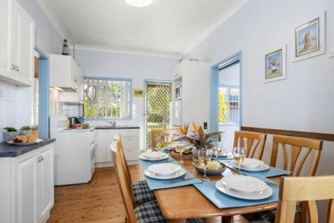 Crystal Blue Views Across The Bay - Accommodation Perth 0