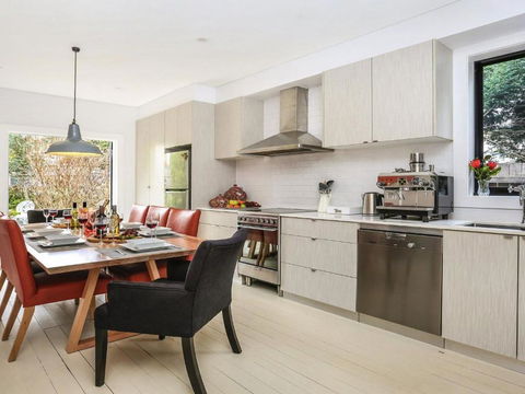 Lovett Quirky Stylish With A Bush Backdrop - Accommodation Perth 4