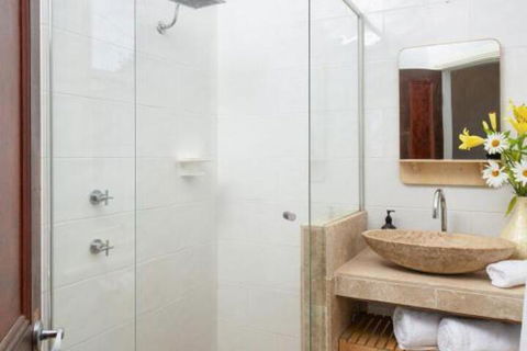 Ocean Mist Cottage Across From Pet Friendly Beach - Accommodation Perth 3