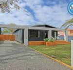 Shady Palms modern beach house with studio - Accommodation Perth