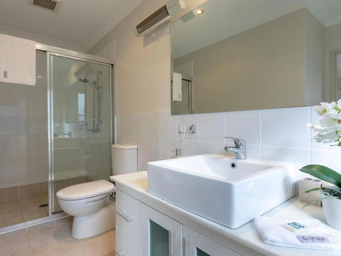 Shore To Please Comfort Cafes & Beaches - Accommodation Perth 1