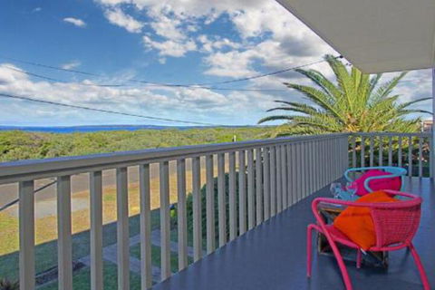 Splash Shack Stunning Views Of Jervis Bay - Accommodation Perth 0